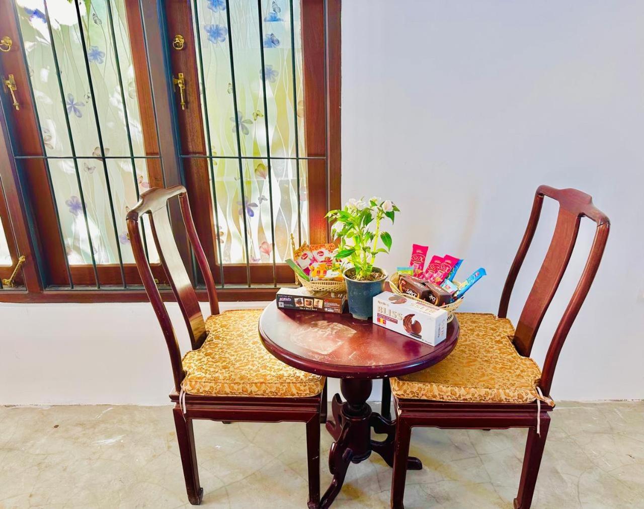 Sea Breeze Guest House Negombo Exterior foto